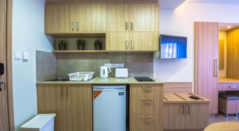 ZODIAC HOTEL APTS (EX. AUGUSTA HOTEL APT)