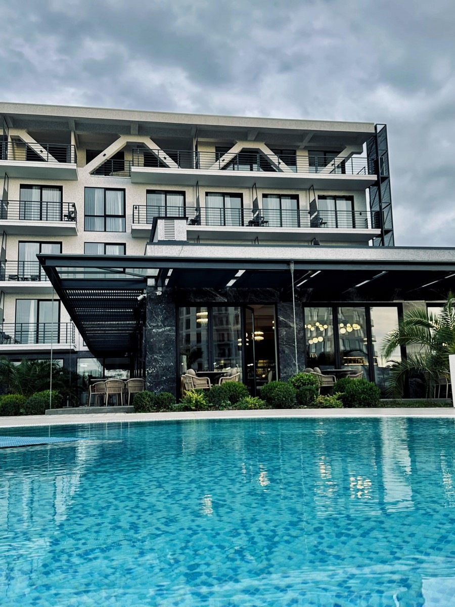 RIVIERA HOTEL