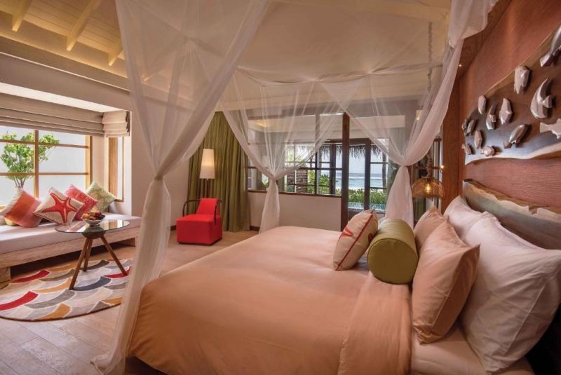 2 bedroom beach pool suite