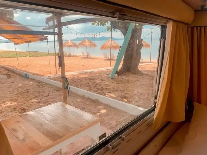 BEACH HOUSE CAMP
