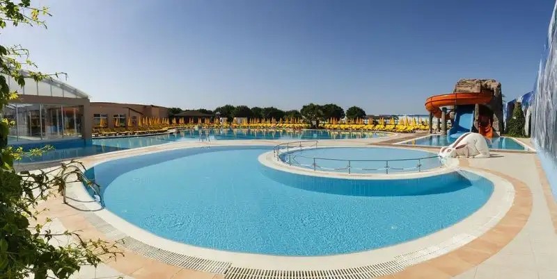 SAH INN PARADISE