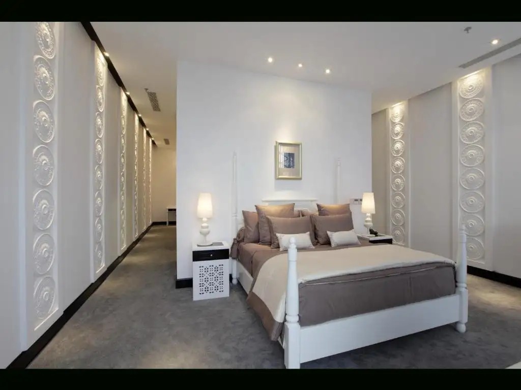 CHLOE GALLERY HOTEL SAIGON