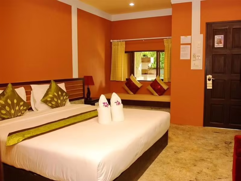 SIMPLE LIFE RESORT