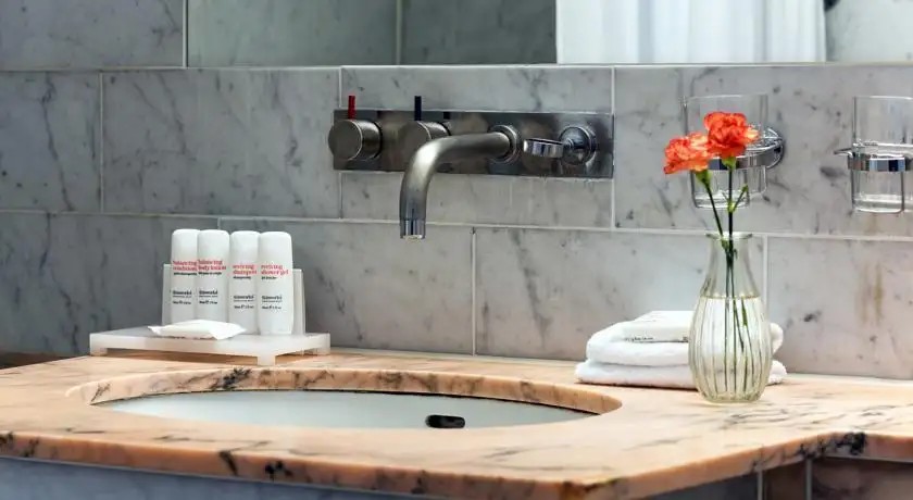 RADISSON BLU HOTEL & CONFERENCE CENTRE