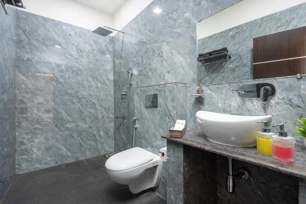 AMADI BEACH FRONT RESORT