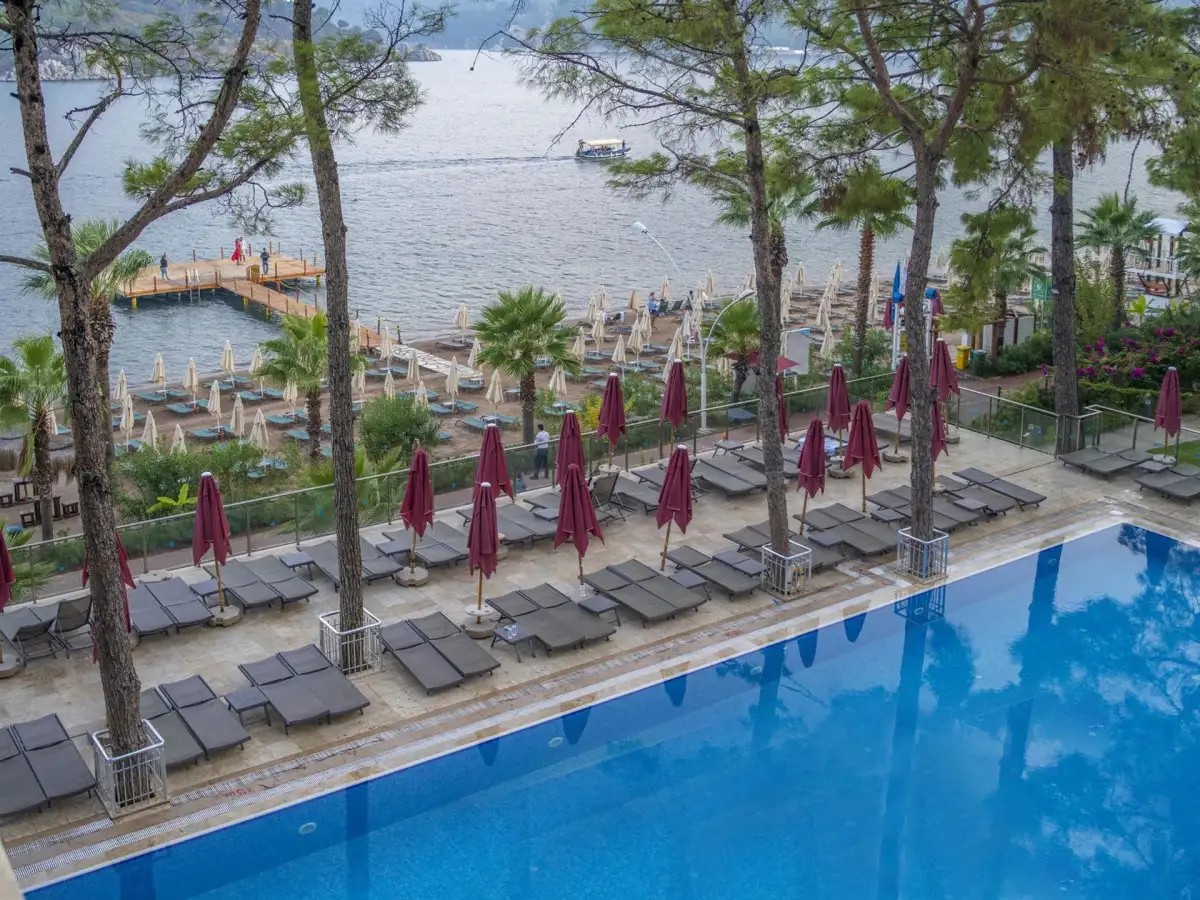 ORKA LOTUS BEACH