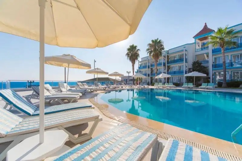 CATINSOS BEACH GARDEN (EX. ALISSA GARDEN)