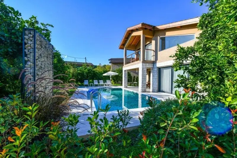 VOLANS SUITES