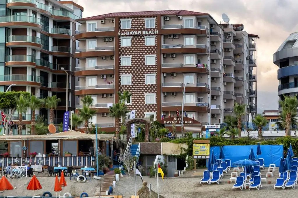 CLUB BAYAR BEACH HOTEL