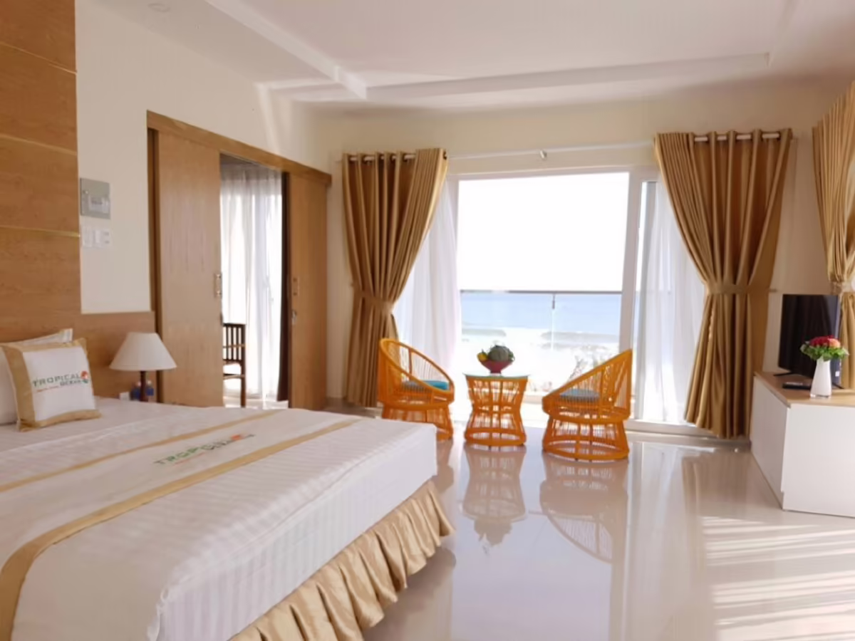 TROPICAL OCEAN RESORT