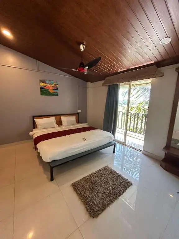 SHIVAM BNB MANDREM