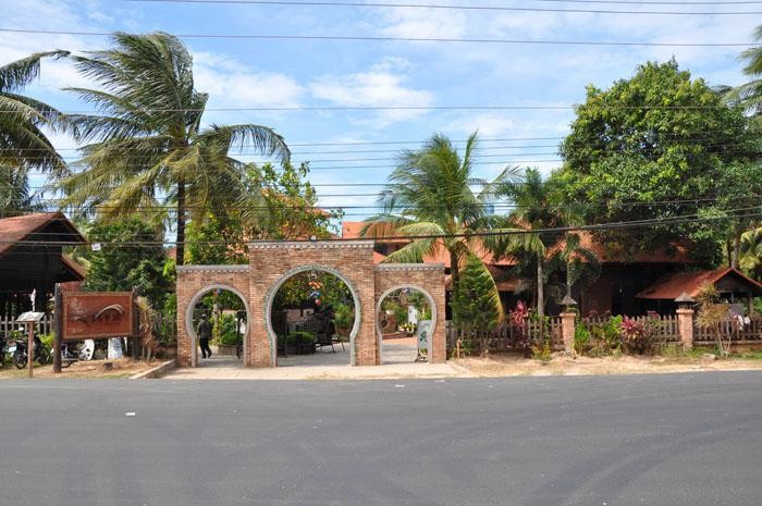 CHARM RESORT