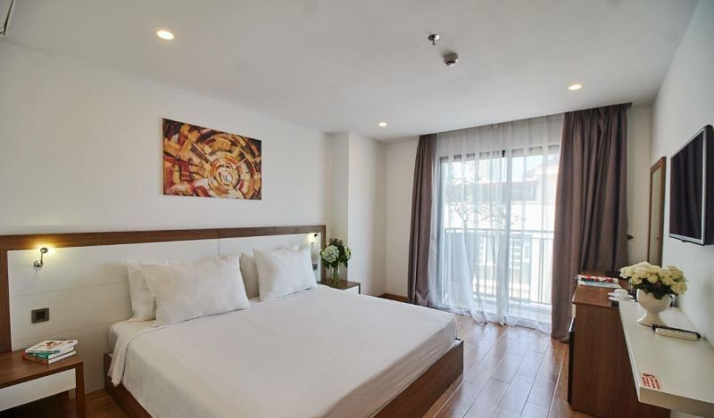 deluxe with balcony