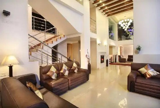 MISTY MOUNTAIN RESORT