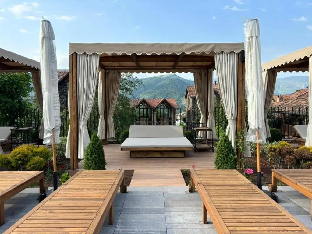 DILIJANI TUN HOTEL