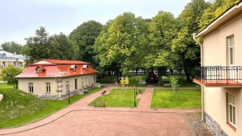 УСАДЬБА АДМИРАЛА ЛАЗАРЕВА