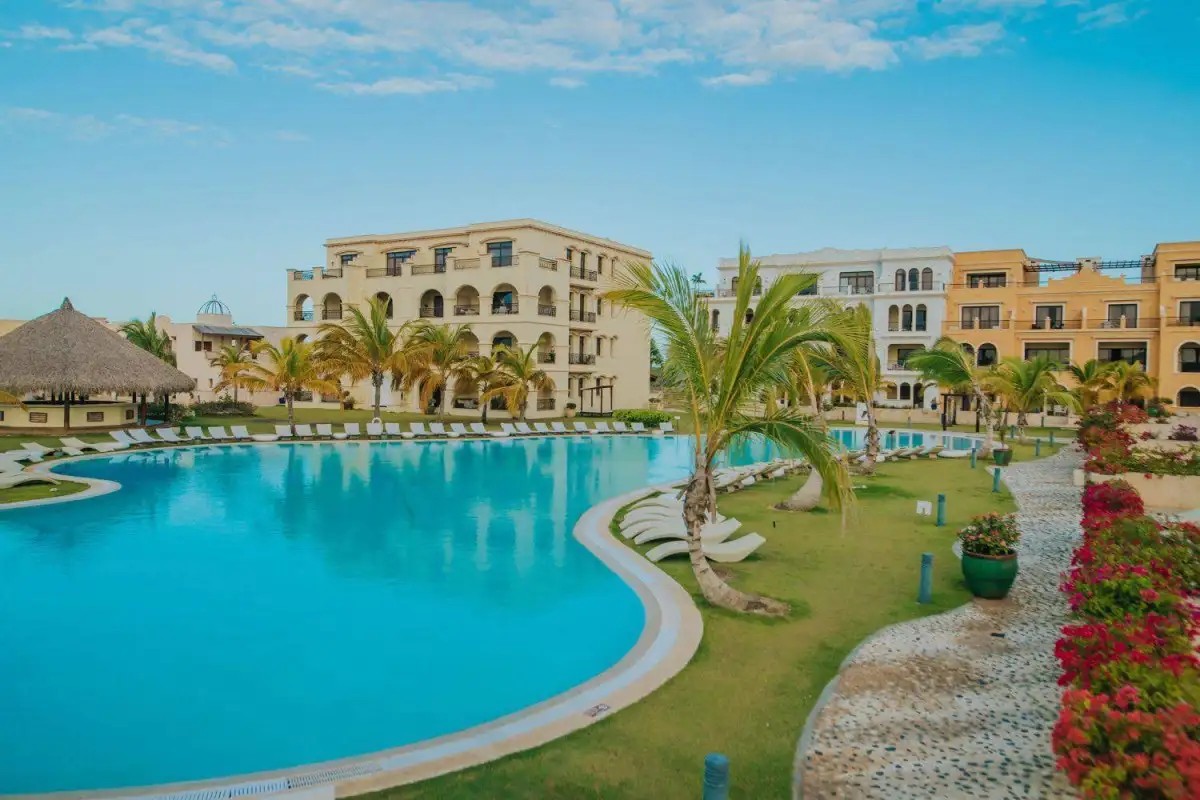 ANCORA CAP CANA MARINA RESORT AND VILLAS