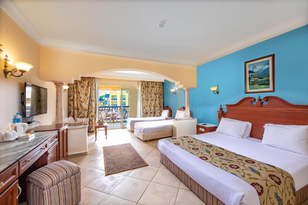 TITANIC PALACE RESORT & SPA