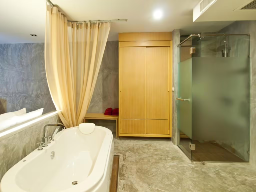 THE NOW HOTEL
