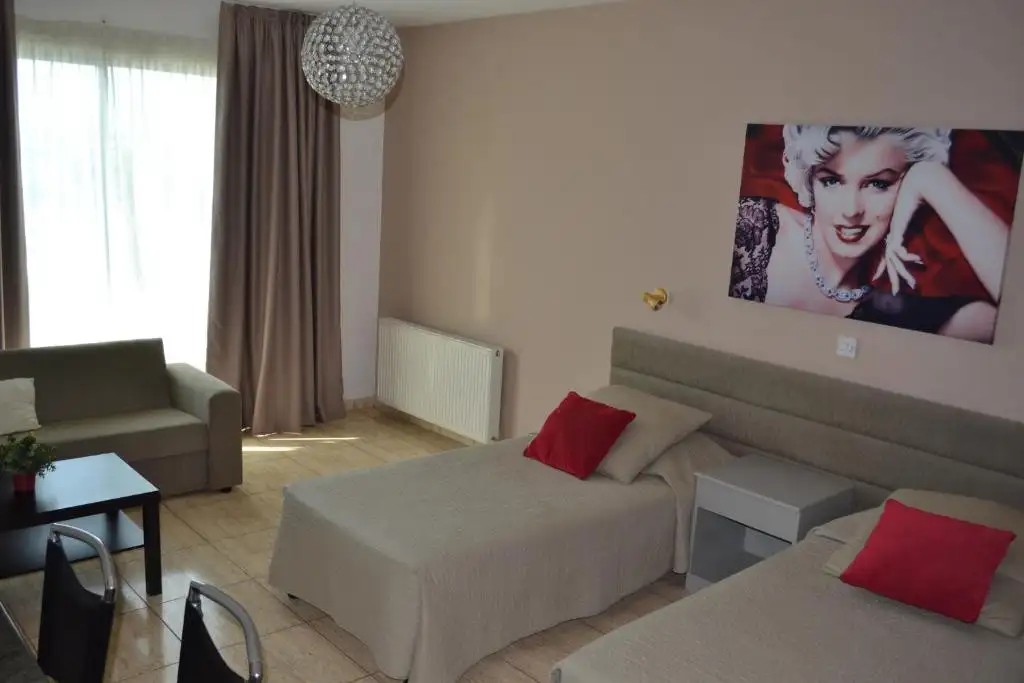 MARIANNA TOURIST APTS