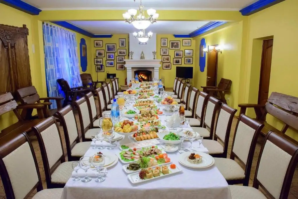 САРАТОВСКАЯ ГОСТИНИЦА