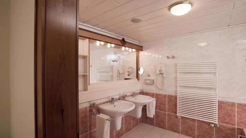 REDUCE HOTEL THERMAL (EX. KUR UND THERMENHOTEL)