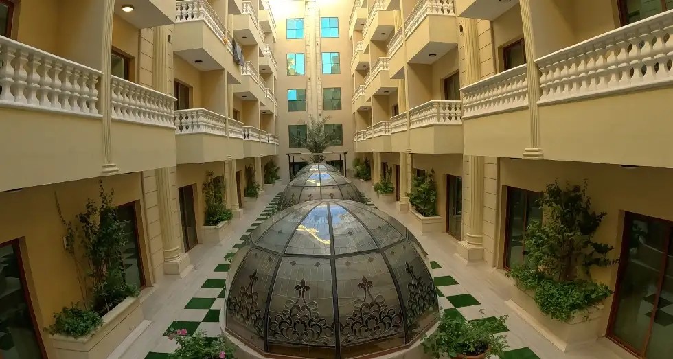 LA ZONA CONTINENTAL HOTEL