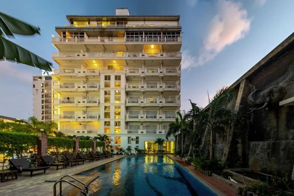 ARISTOCRAT RESIDENCE & HOTEL (EX. DIAMOND OCEAN)