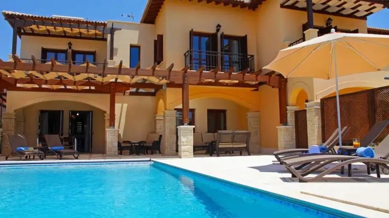 APHRODITE HILLS HOLIDAY RESIDENCES