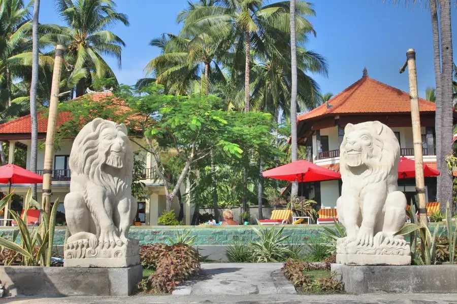 BONDALEM BEACH CLUB