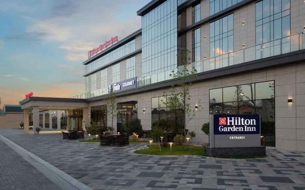 HILTON GARDEN INN