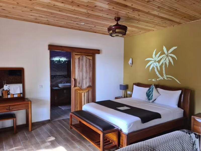 LA DIGUE LUXURY BEACH BUNGALOW