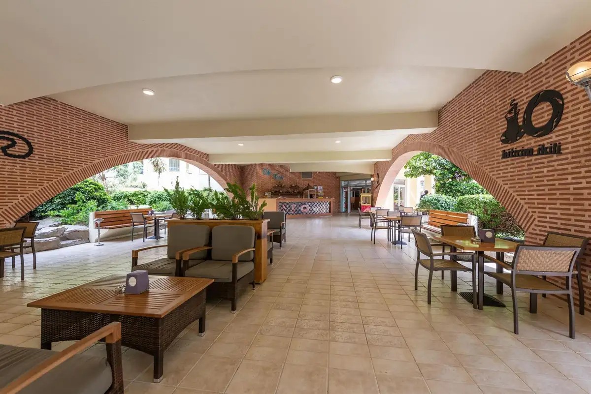 SELECTUM FAMILY RESORT SIDE (EX. SILENCE BEACH RESORT)