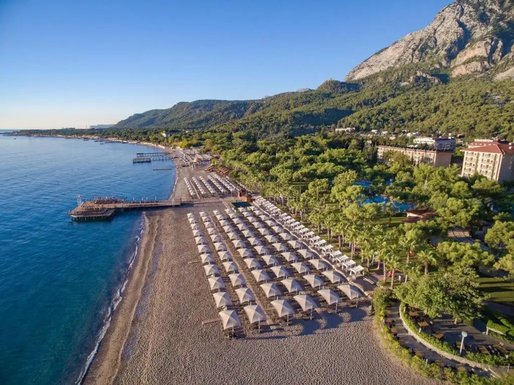 07 GROUP HOTEL