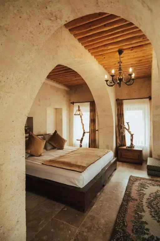 HU OF CAPPADOCIA