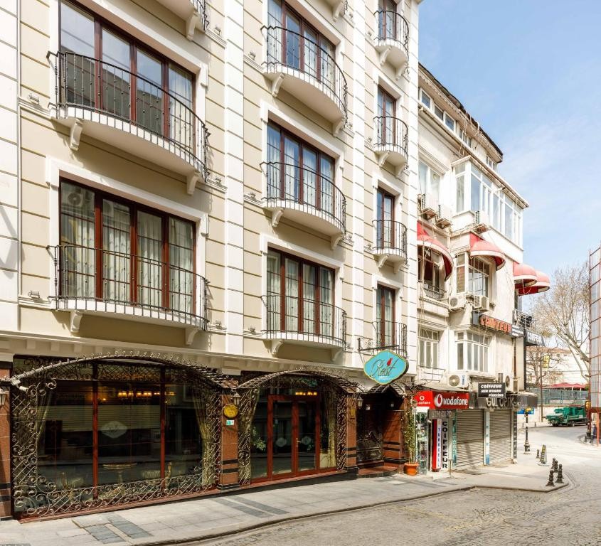 RAST HOTEL