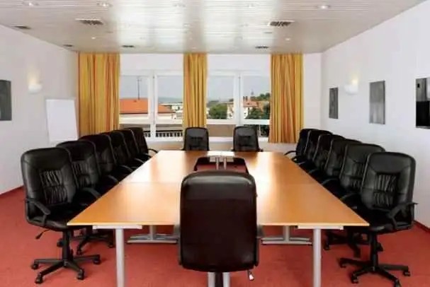 STAR INN SCHOENBRUNN