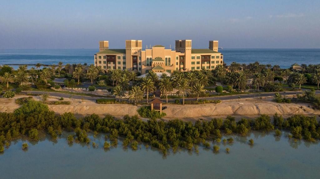 DESERT ISLAND RESORT & SPA BY ANANTARA