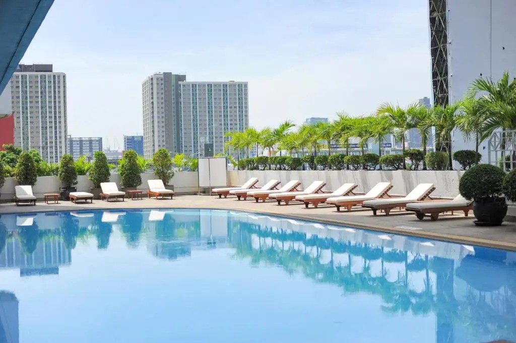 GOLDEN TULIP SOVEREIGN HOTEL BANGKOK