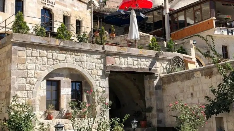 ARTEMIS CAVE SUITES