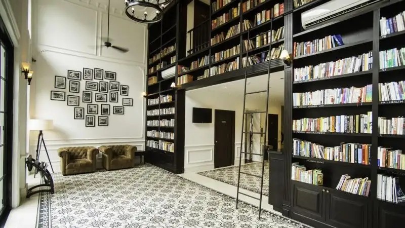 THE ALCOVE LIBRARY