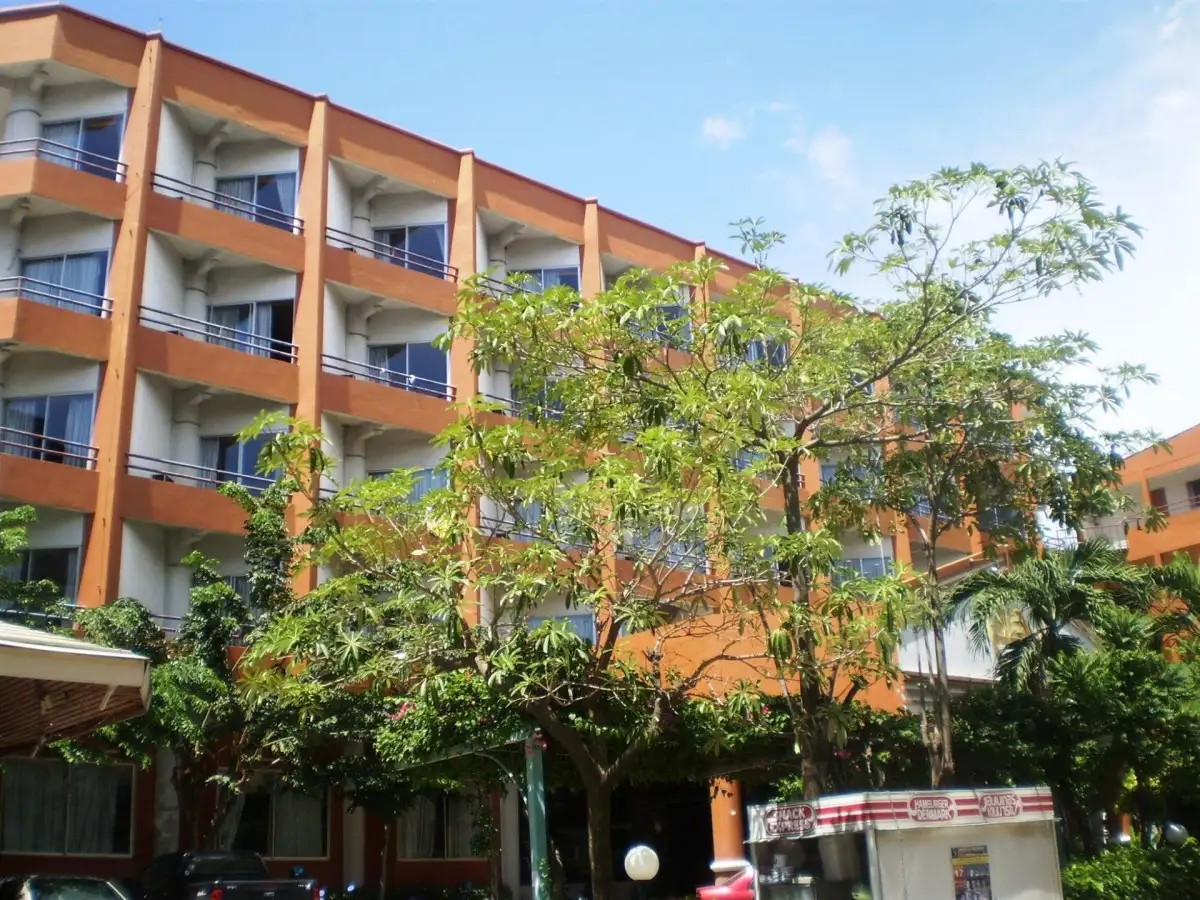 SKAW BEACH HOTEL