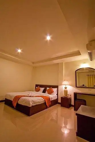 SUPHAN LAKE HOMETEL