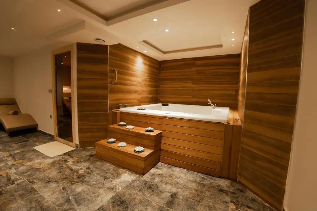 BUSINESS LIFE HOTEL & SPA BAKIRKOY