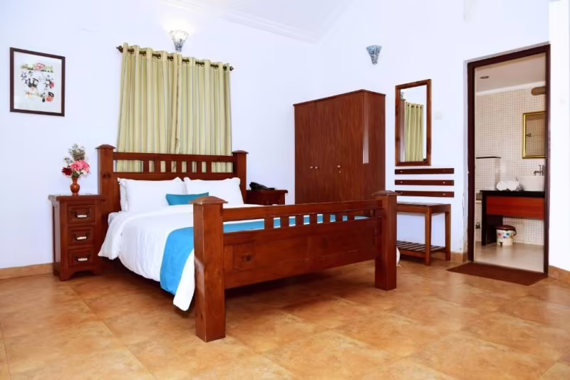 WHITE SQUARE NIRVANA