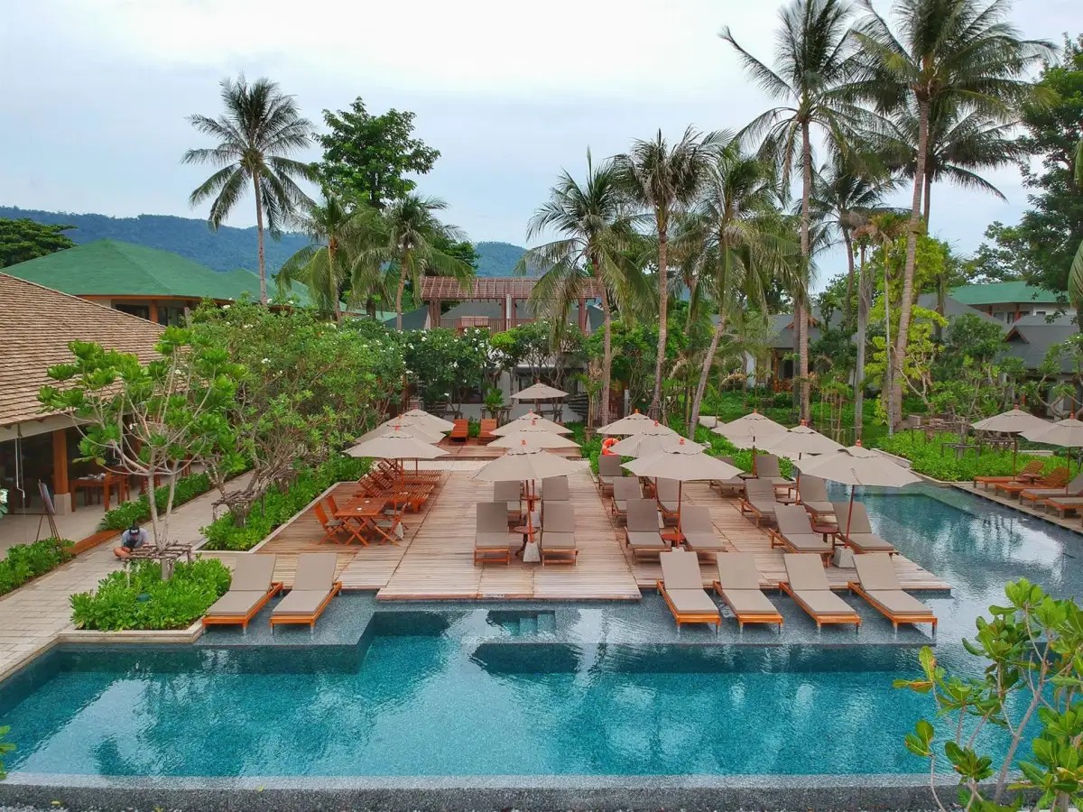 BANANA FAN SEA RESORT