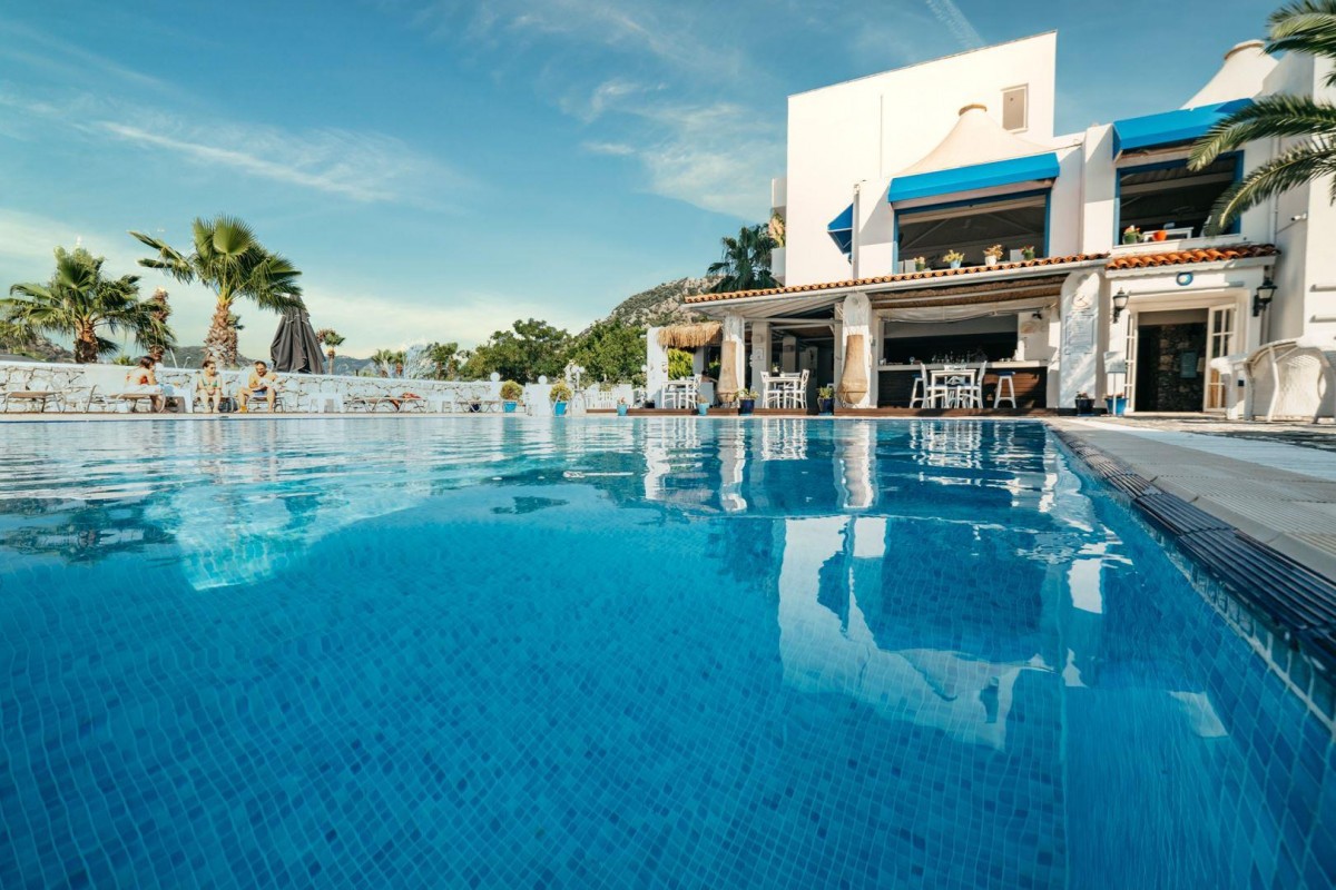 CASA BLANCA BEACH HOTEL ADULTS ONLY 13+