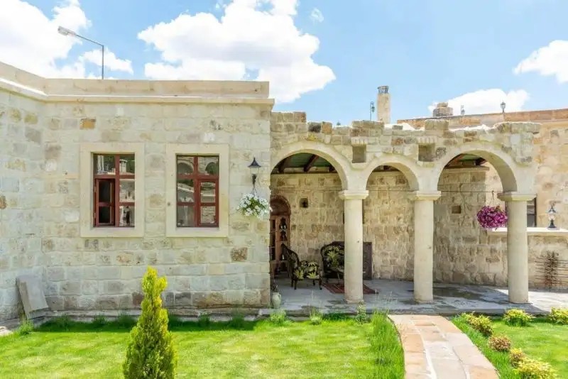 ZEYDEM SUITES