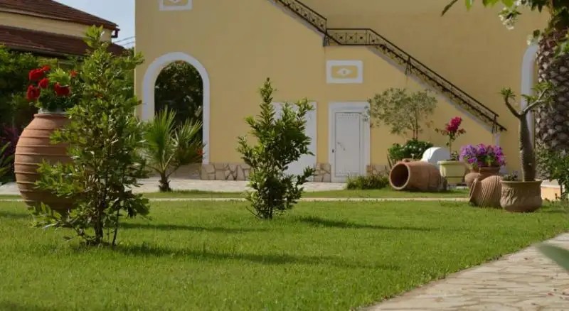 KONSTANTINA APARTMENTS