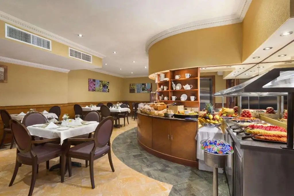 HOWARD JOHNSON HOTEL ABU DHABI